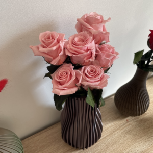 Vase sculptural moderne